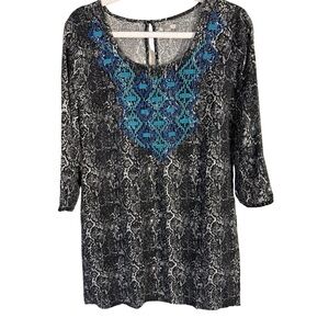 Ecote Black and White Blue Embroidered Yoke Tunic Size S Boho Festival Flowy